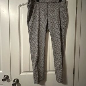 Size XL- 89th & Madison: Black and White Patterned Pants